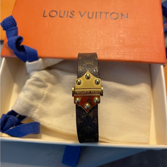 LV bracelet - Picture 2 of 5